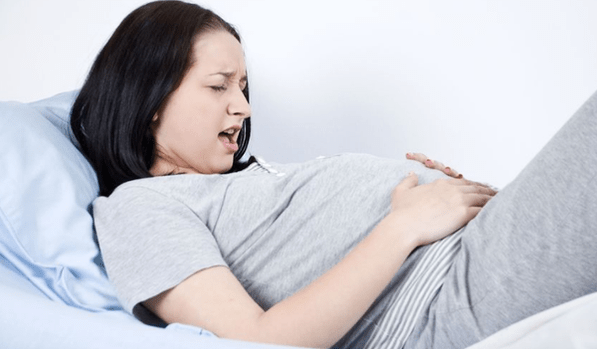 κοιλιακό άλγος με σκουλήκια κατά τη διάρκεια της εγκυμοσύνης